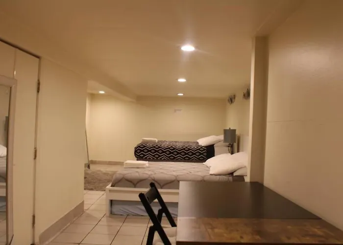Entire And Free Laundry In Heart Of Oakland Appartement Pittsburgh