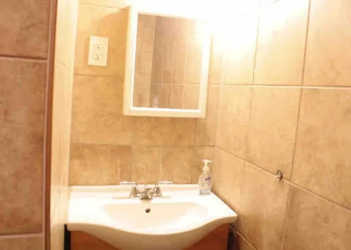 Entire And Free Laundry In Heart Of Oakland Appartement Pittsburgh